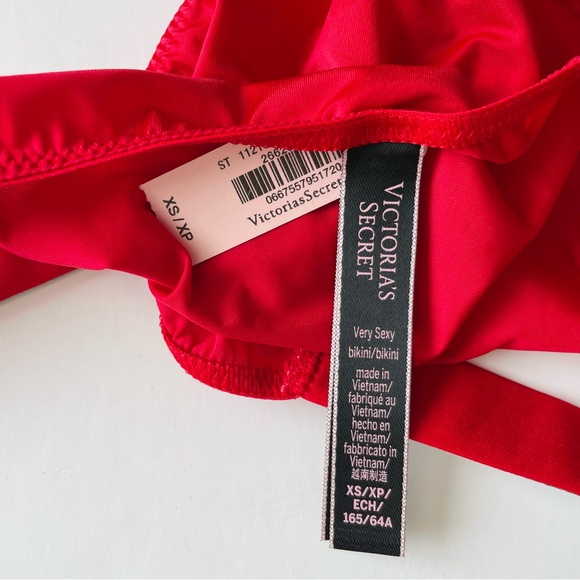 32DD XS Victoria’s Secret red bra set - Picture 8 of 8